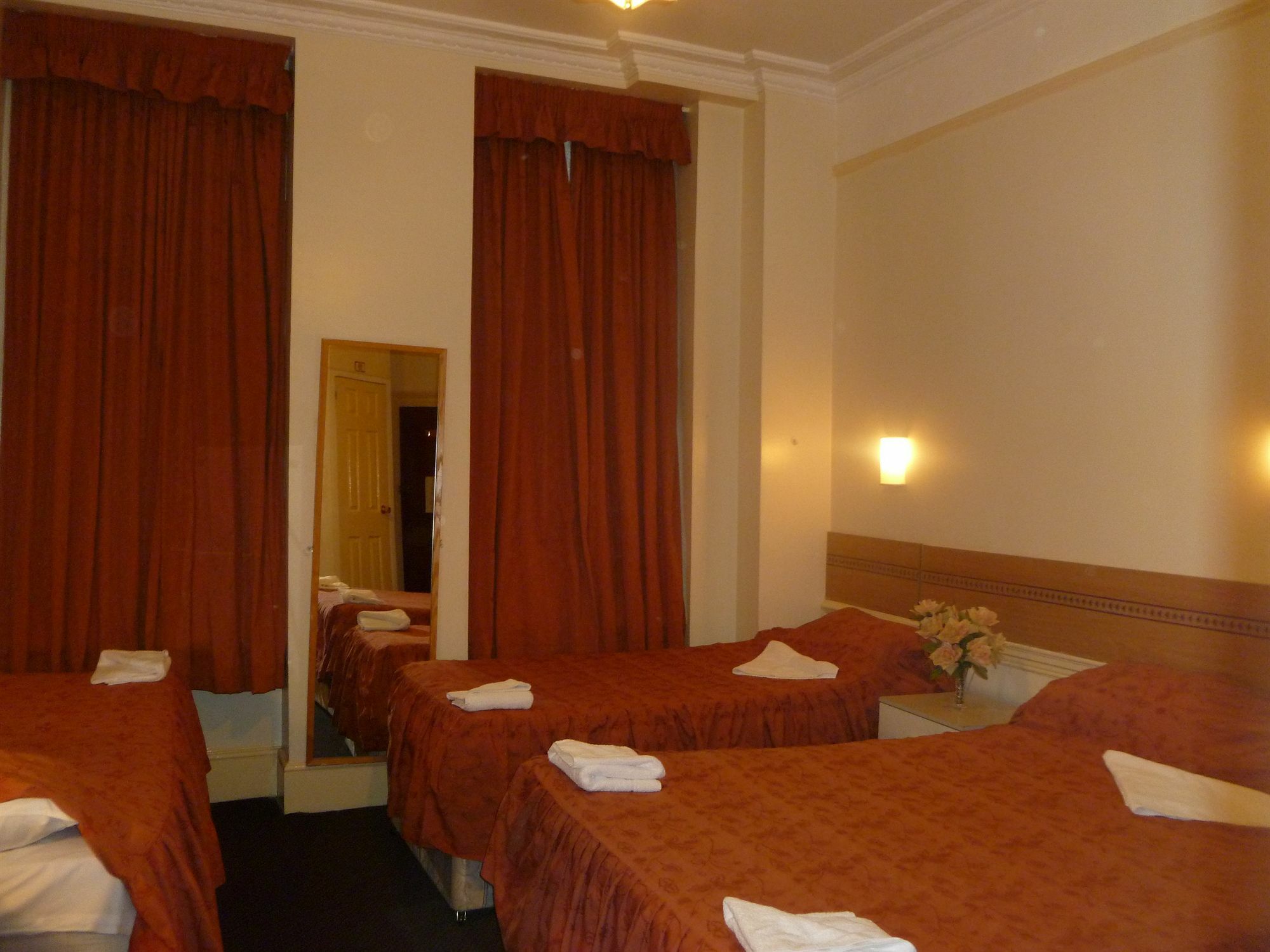 Guilford House Hotel London Ngoại thất bức ảnh